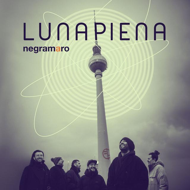 Album cover art for Luna piena