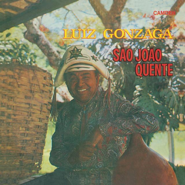 Album cover art for São João Quente