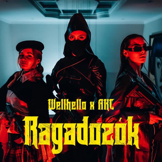 Album cover art for Ragadozók