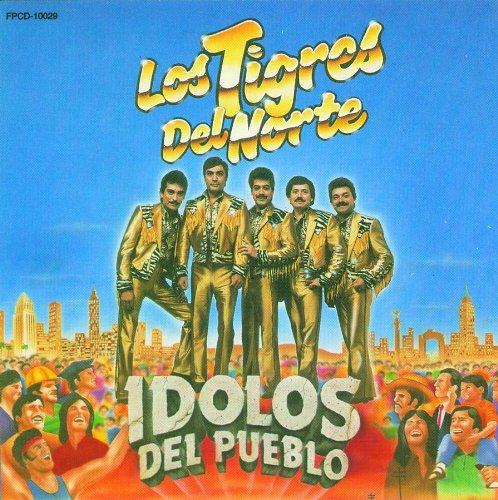 Album cover art for Idolos Del Pueblo