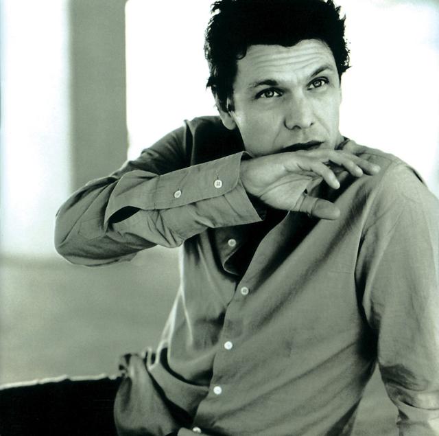 Album cover art for Marc Lavoine - 2001