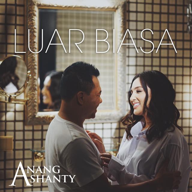 Album cover art for Luar Biasa