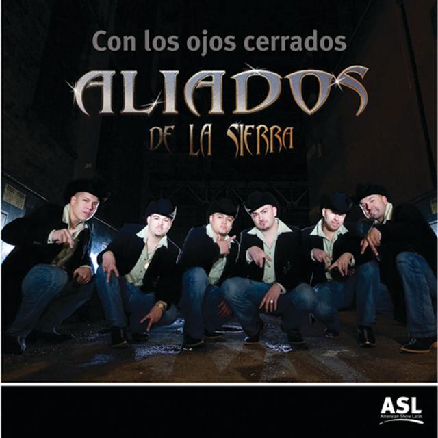 Album cover art for Con Los Ojos Cerrados